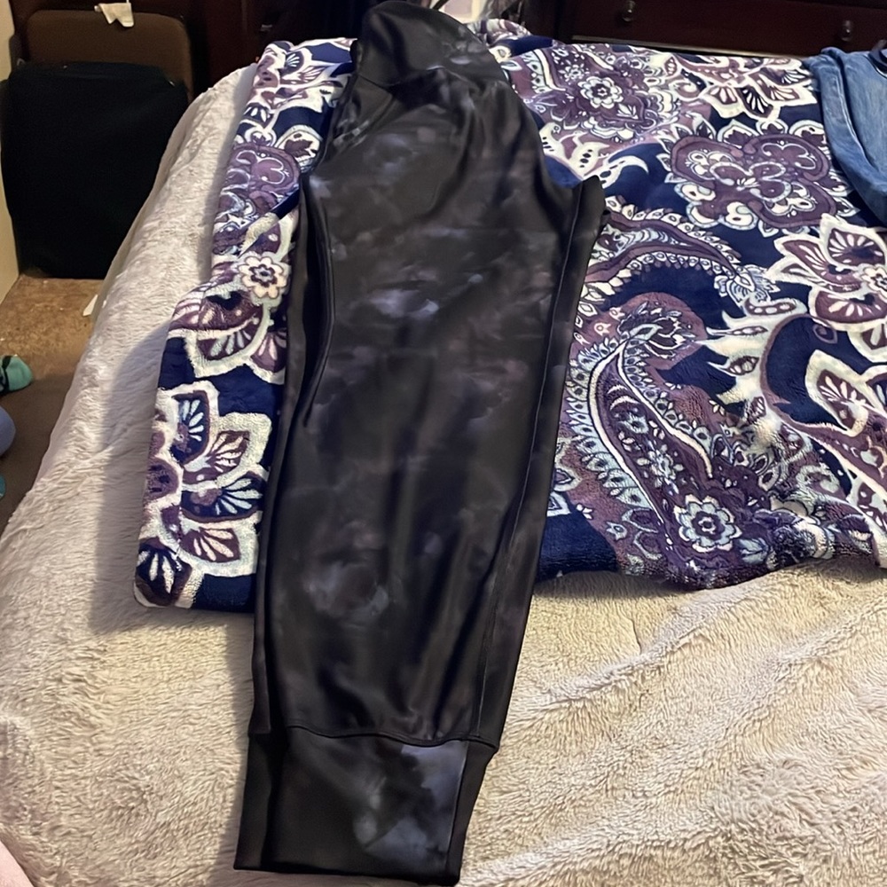 Old Navy Active Jogger Sz M - Picture 3 of 6